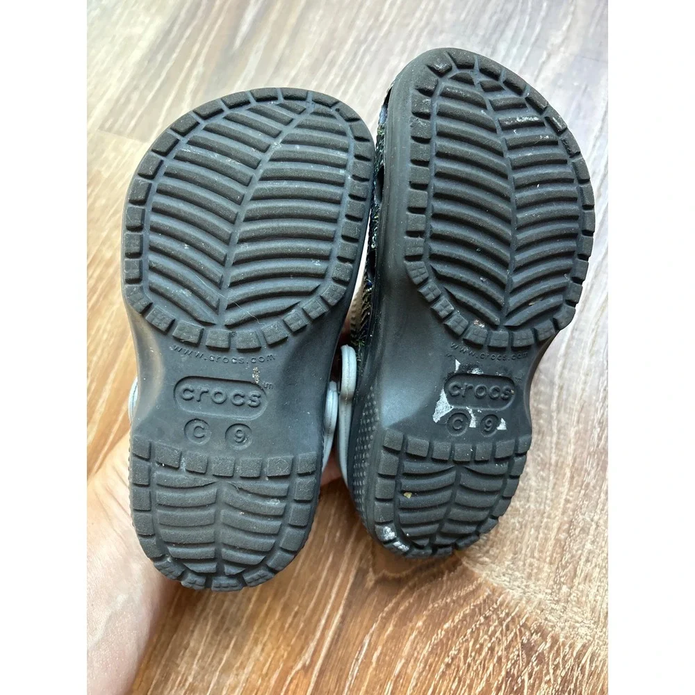 Crocs Star Wars The Mandalorian Grogu Baby Yoda Clogs Black Kids Size C9